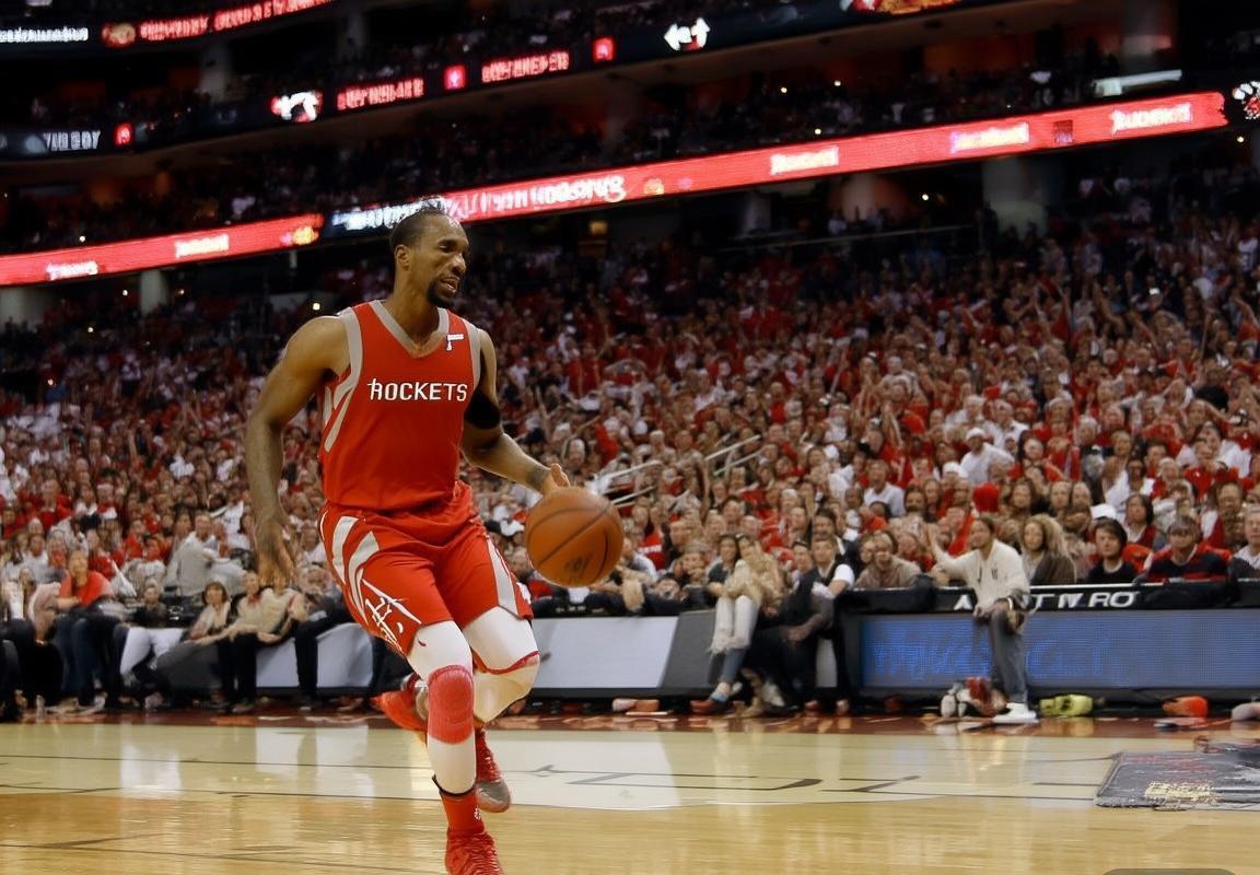 哈登绝杀制胜！火箭119-118逆转勇士创经典(图2)