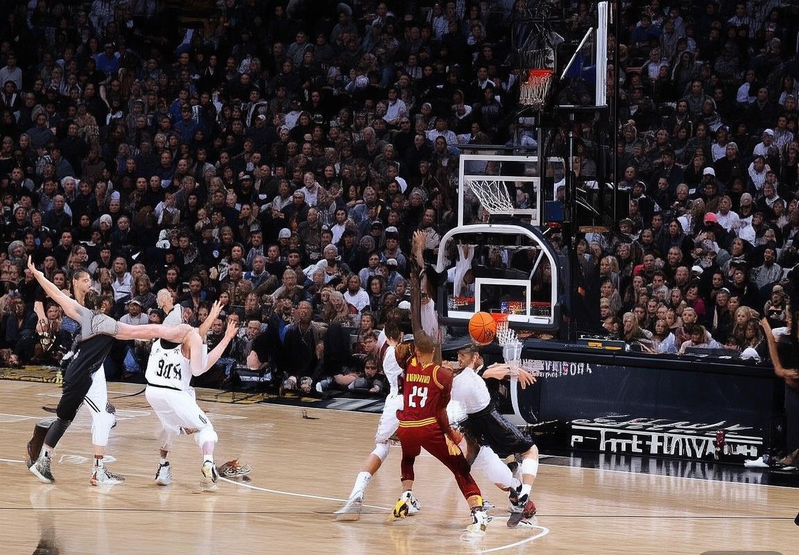 2018年篮网骑士巅峰对决：战术解析与心理较量回顾(图4)